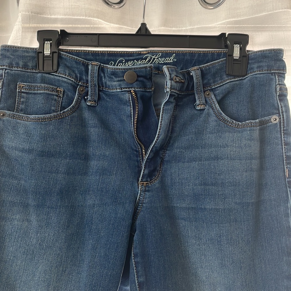 Universal Threads Jeans - Picture 3 of 5